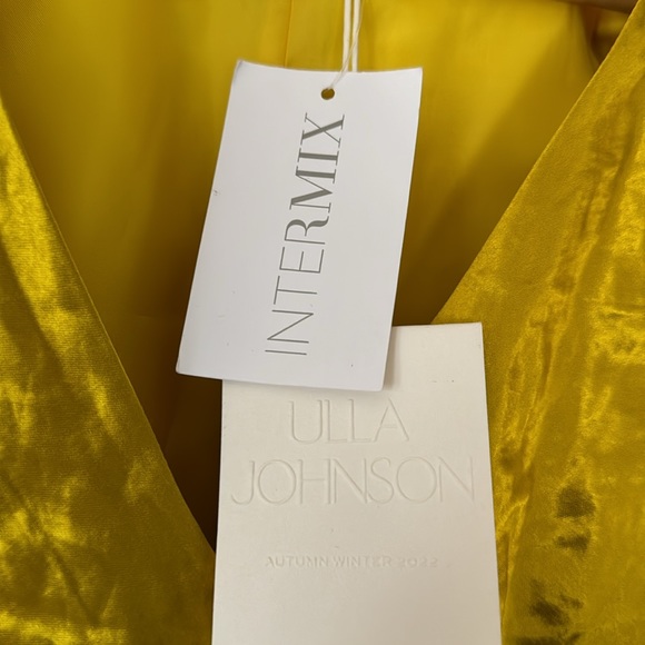 ULLA JOHNSON
Vera Shiny Puff-Sleeve Top. Size XS - Picture 8 of 15